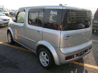 2004 Nissan Cube Pictures