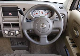 2004 Nissan Cube Cubic Pictures