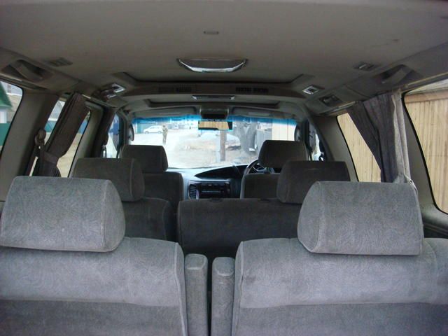 1999 Nissan Elgrand