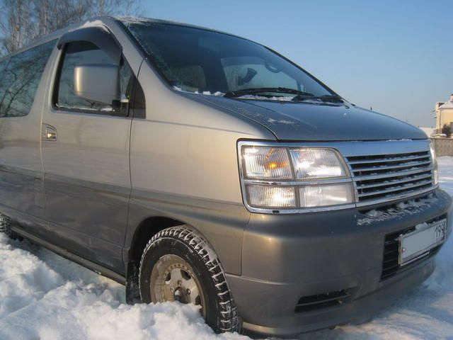 1999 Nissan Elgrand