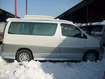 1999 Nissan Elgrand Photos