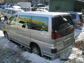 1999 Nissan Elgrand Pictures