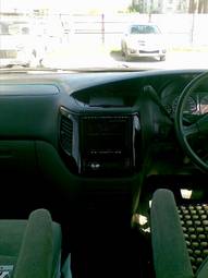 1999 Nissan Elgrand Pictures