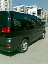 1999 Nissan Elgrand Photos