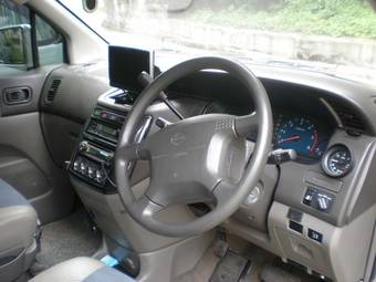 1999 Nissan Elgrand Pictures