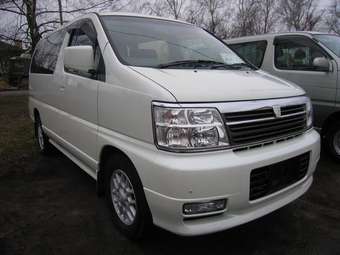 2001 Nissan Elgrand Pictures