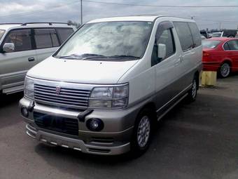 2001 Nissan Elgrand Pictures