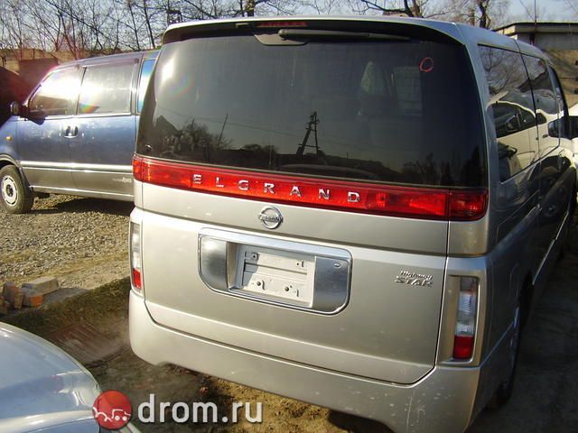 2002 Nissan Elgrand