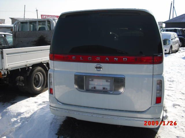 2004 Nissan Elgrand