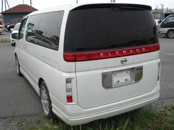 2004 Nissan Elgrand Pictures