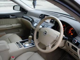 2004 Nissan Fuga Images