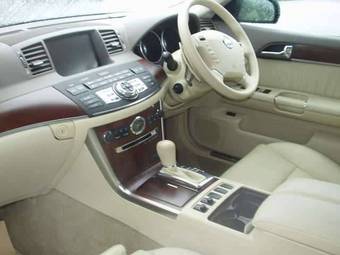 2004 Nissan Fuga Pics