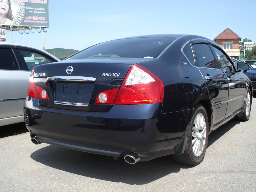 Nissan Fuga 2011 черная