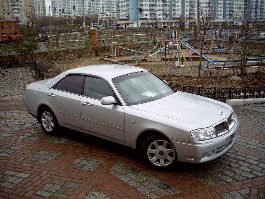 2000 Nissan Gloria specs