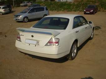 2000 Nissan Gloria Pictures