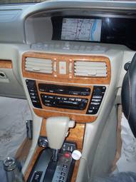 2003 Nissan Gloria Pictures