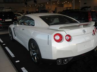 2009 Nissan GT-R Wallpapers