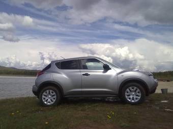 2011 Nissan Juke Photos