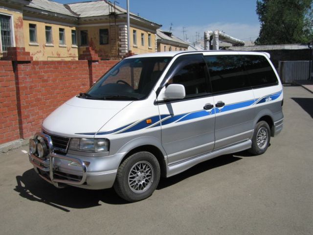 1997 Nissan Largo