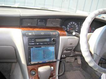 1999 Nissan Laurel Images