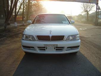 1999 Nissan Laurel Pictures