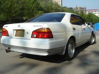 1999 Nissan Laurel Photos