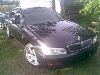 1999 Nissan Laurel Photos