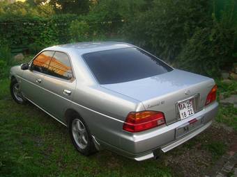 1999 Nissan Laurel Photos