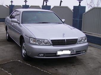 2000 Nissan Laurel