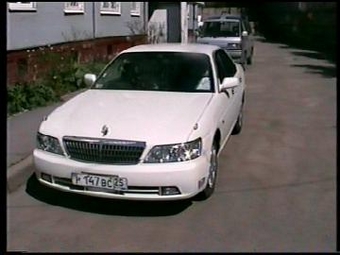 2000 Nissan Laurel