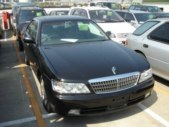 2000 Nissan Laurel Photos