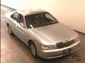 2000 Nissan Laurel Pics