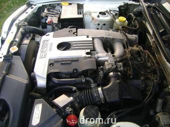 2000 Nissan Laurel Photos