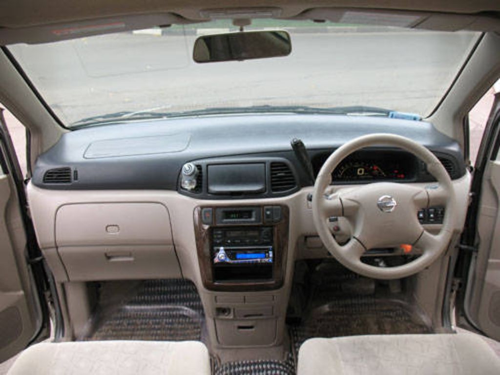 2001 Nissan Liberty