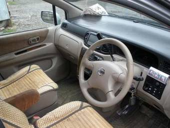 2001 Nissan Liberty Photos