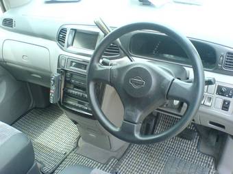 2001 Nissan Liberty Photos