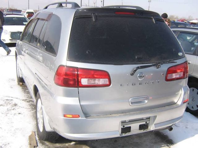 2002 Nissan Liberty