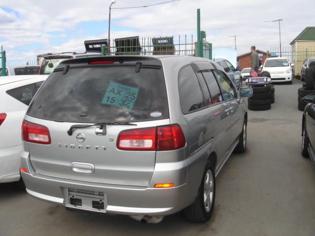 2002 Nissan Liberty