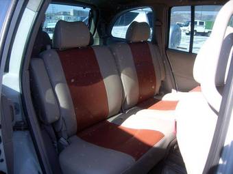 2002 Nissan Liberty Pictures