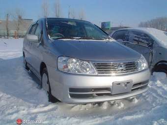 2003 Nissan Liberty Pictures