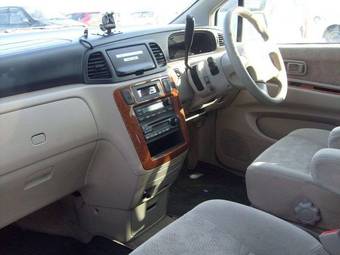 2003 Nissan Liberty Pictures