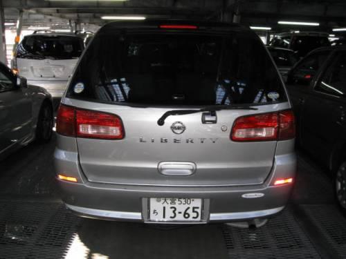 Nissan liberty 2003