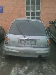 2000 Nissan March Pictures