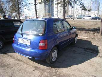 2001 Nissan March Pictures