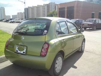 2002 Nissan March Pictures