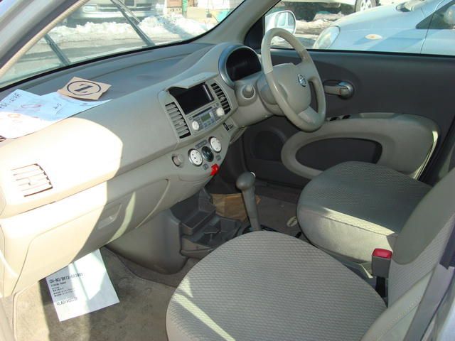 2003 Nissan March