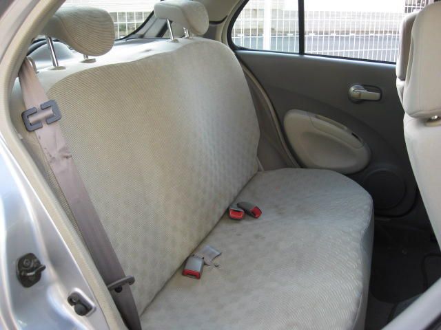 2004 Nissan March