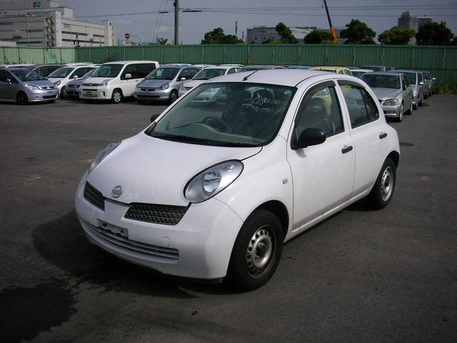 2004 Nissan March