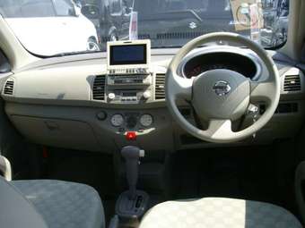 2004 Nissan March Pics