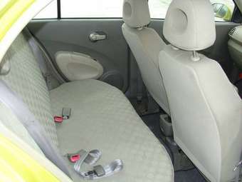 2004 Nissan March Photos